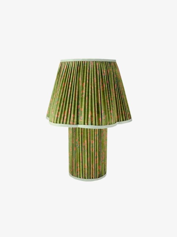 Lamp met een geplooide kap van katoen in Groen.