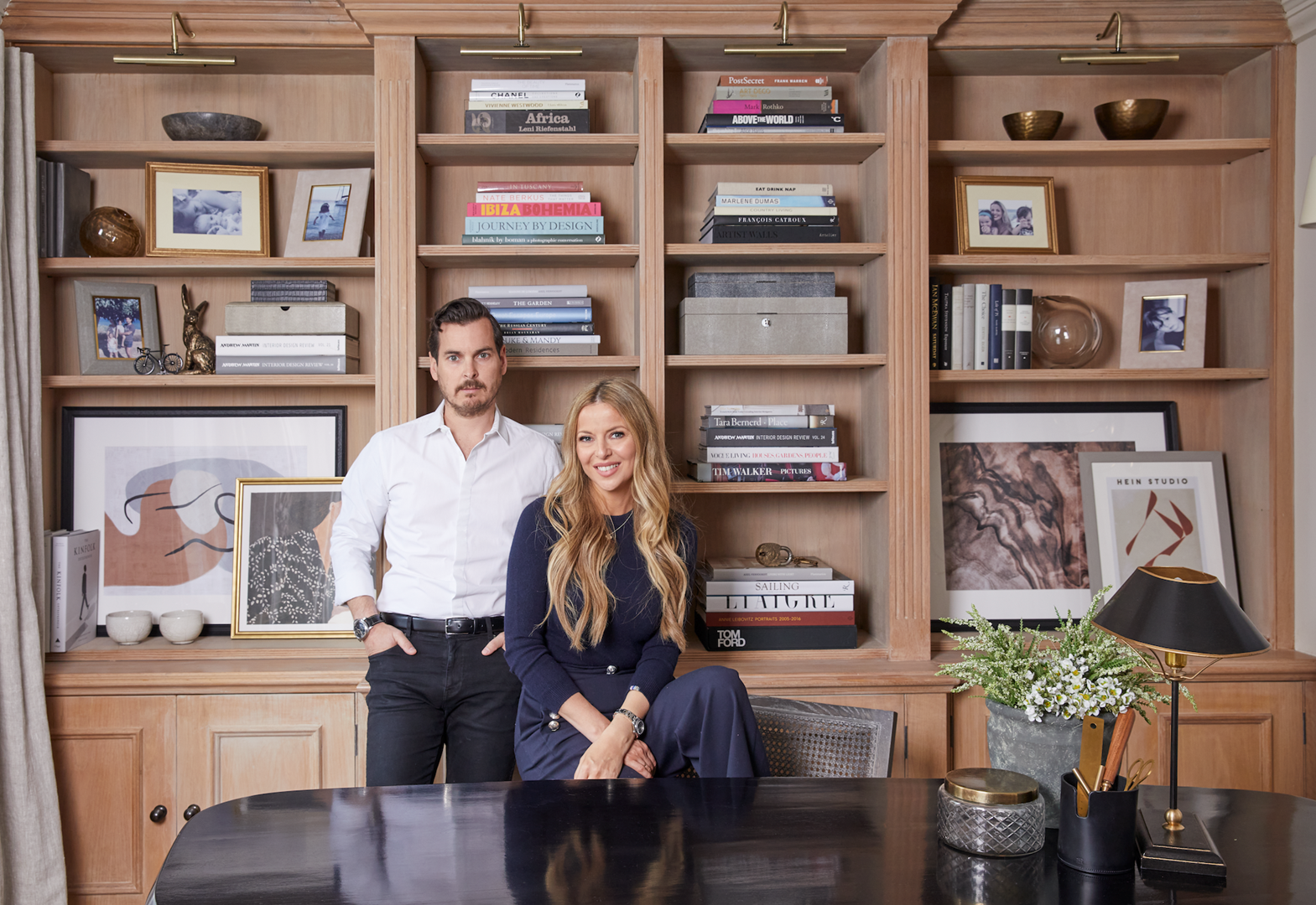 Laura en Aaron Hammet in hun Britse woning.