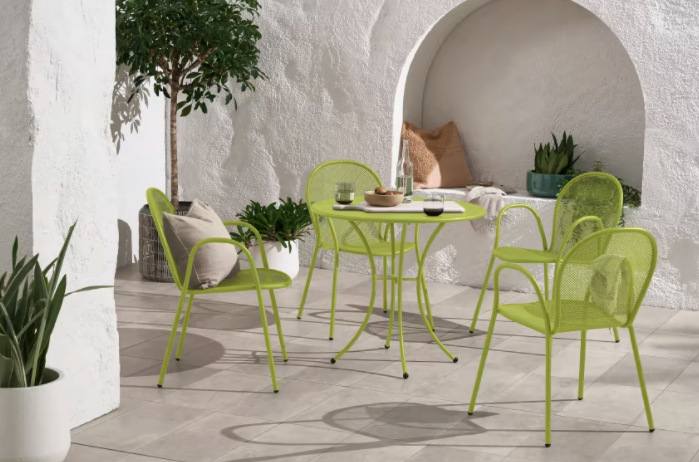 MADE – KLEURRIJKE TUINMEUBELEN SET 