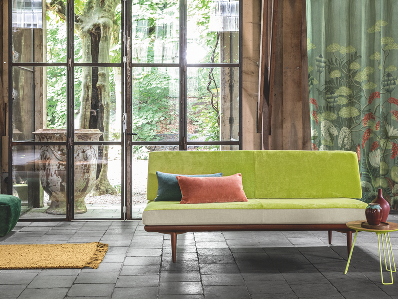 De sleutelkleuren voor komend seizoen zijn bruin, honing-, karamelen cognactinten, gecombineerd met geel, blauw en groen.