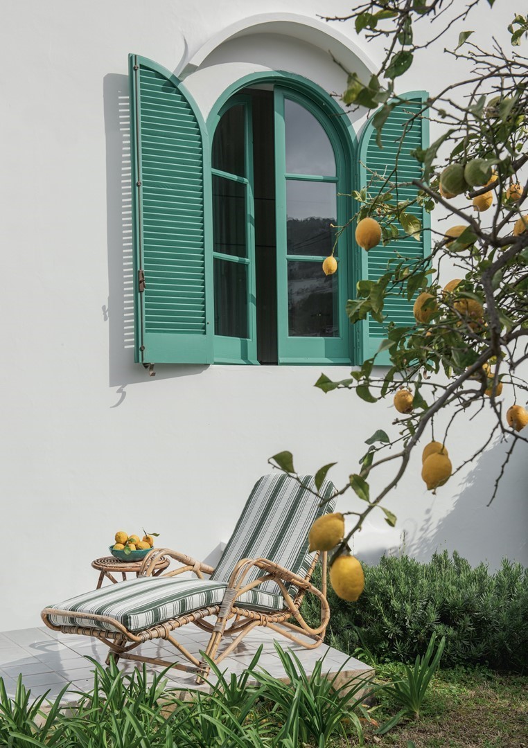 Ligstoelkussen bekleed met stof van Fischbacher Capri