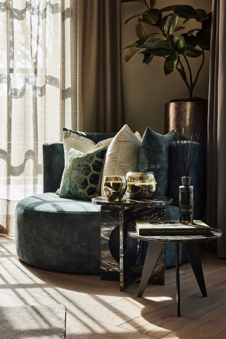 Bijzettafel Emerald en bijzettafel Ruby. Fotografie: Dami Interior