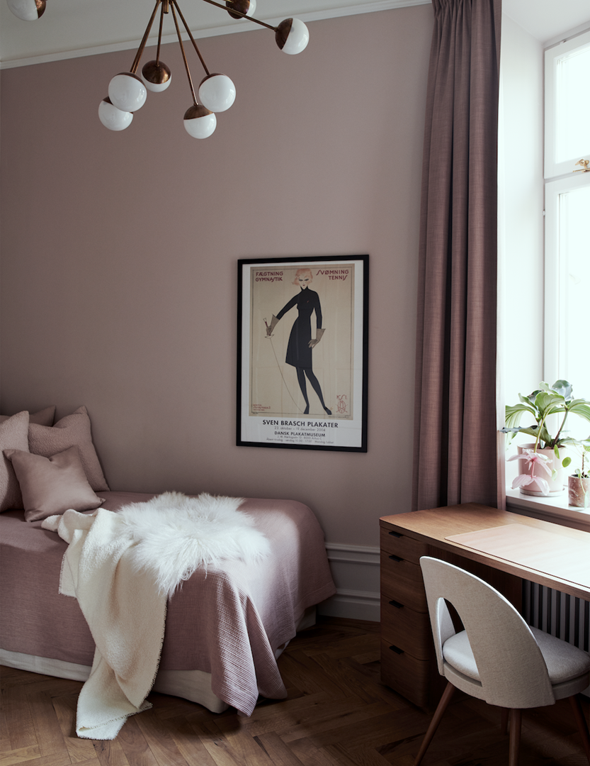 Roze in de slaapkamer. Foto: Kristofer Johnsson / Living Inside voor Residence ½ 2022.