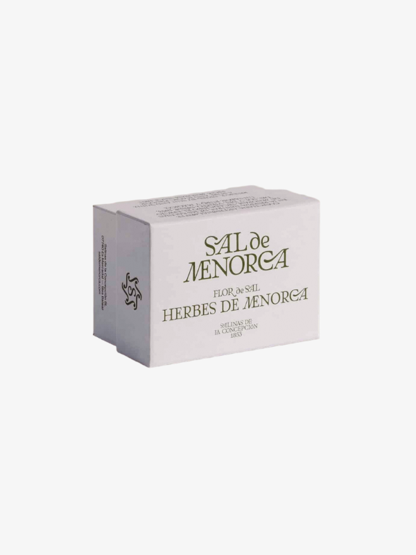 Wit doosje Flor de Sal Hierbas de Menorca van Sal de Menorca, kruidenzout op witte achtergrond