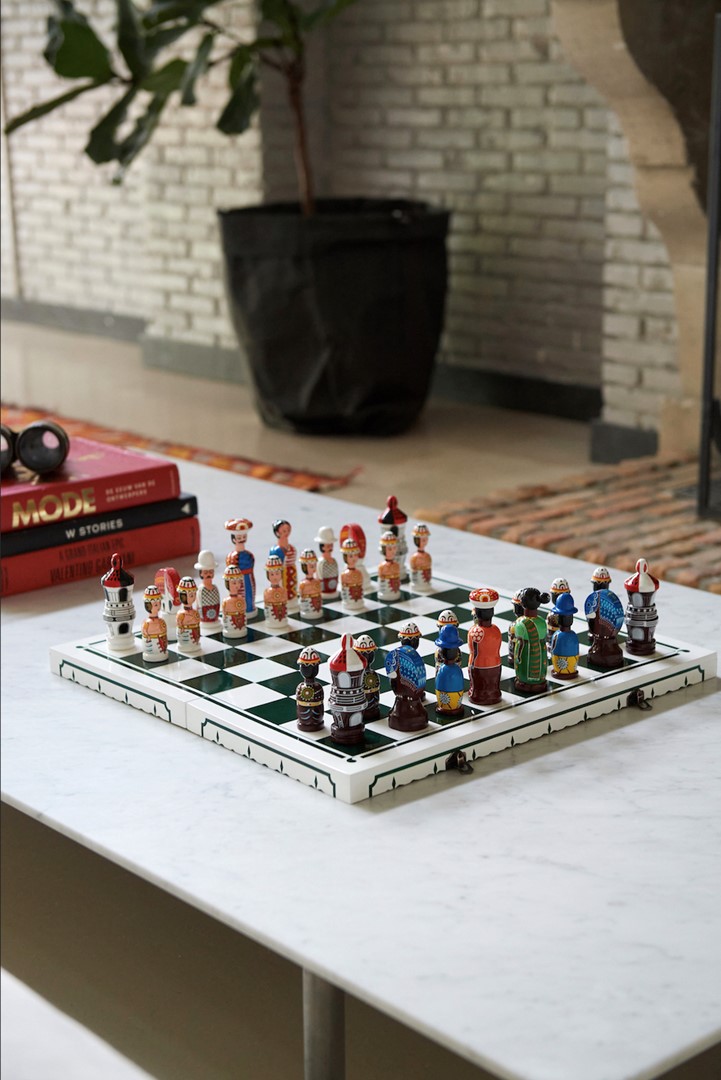 Four Leaves schaakspel