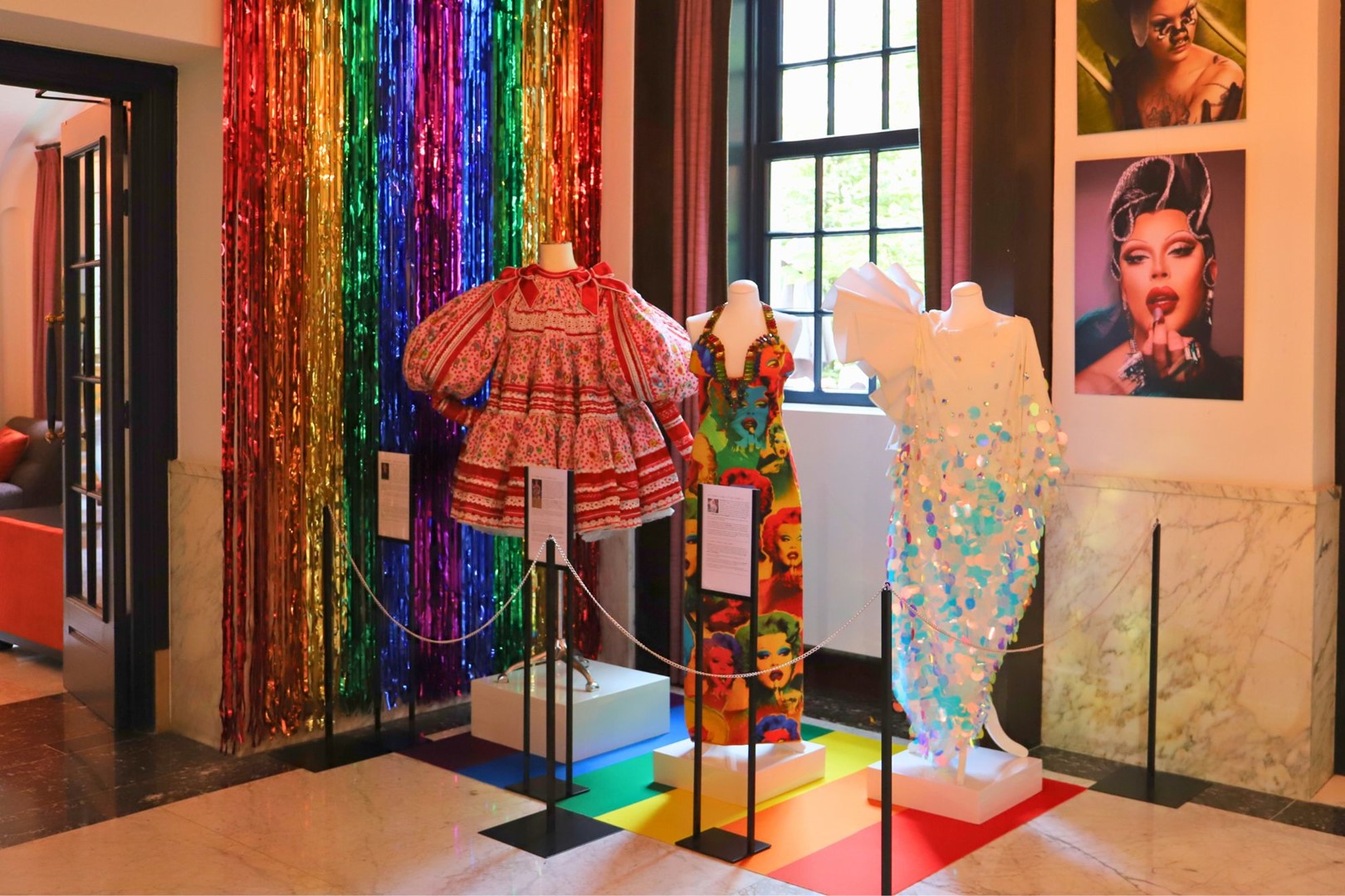 Pride expositie in The Grand Amsterdam. Fotografie: Sofitel Legend The Grand Amsterdam