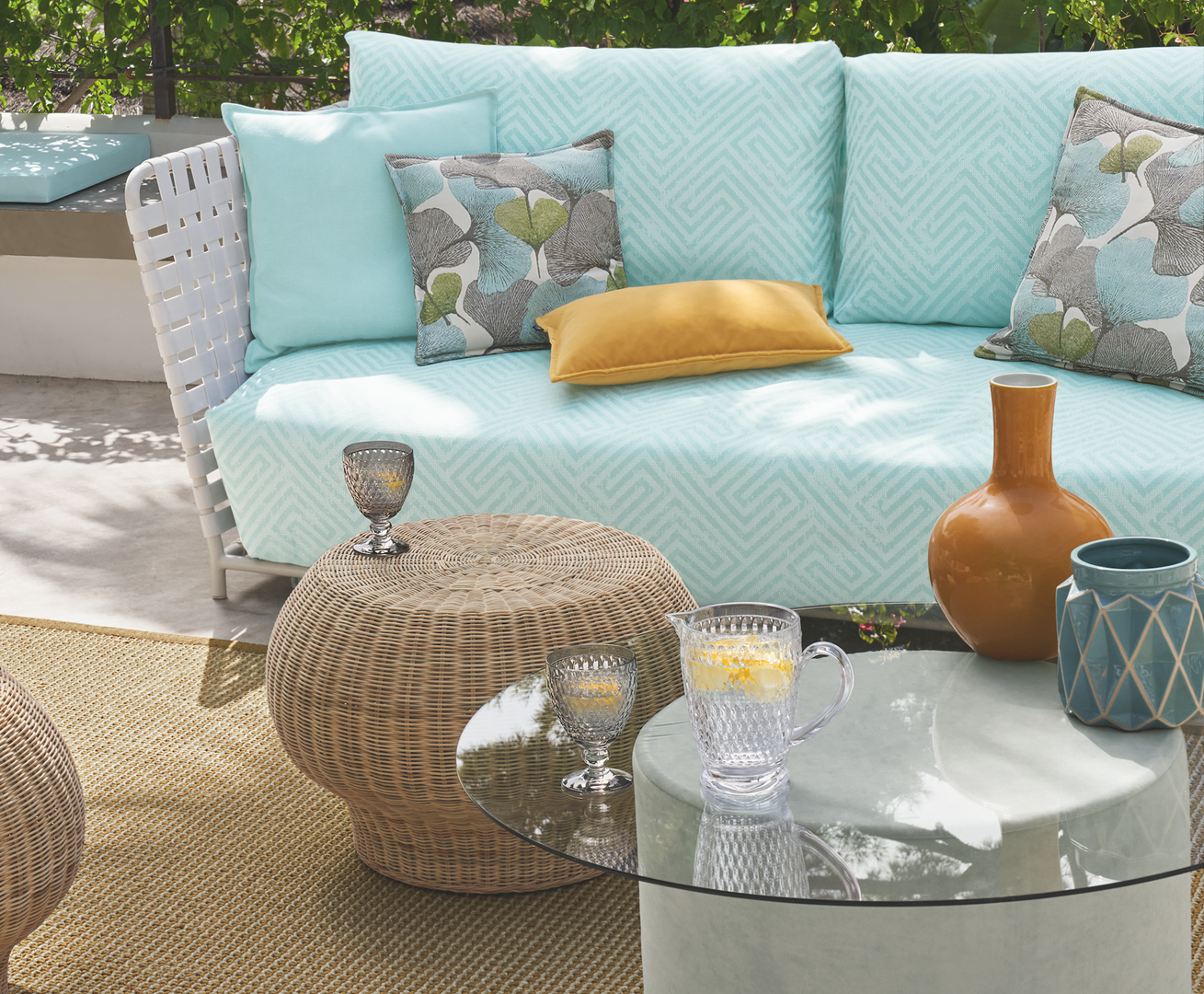 Het buitenleven vraagt om sterke én stijlvolle materialen, zoals hier afgebeeld.