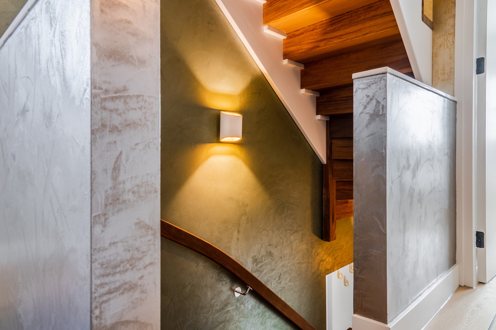 De Elements Collection vindt haar oorsprong in de natuurlijke elementen zilver en goud