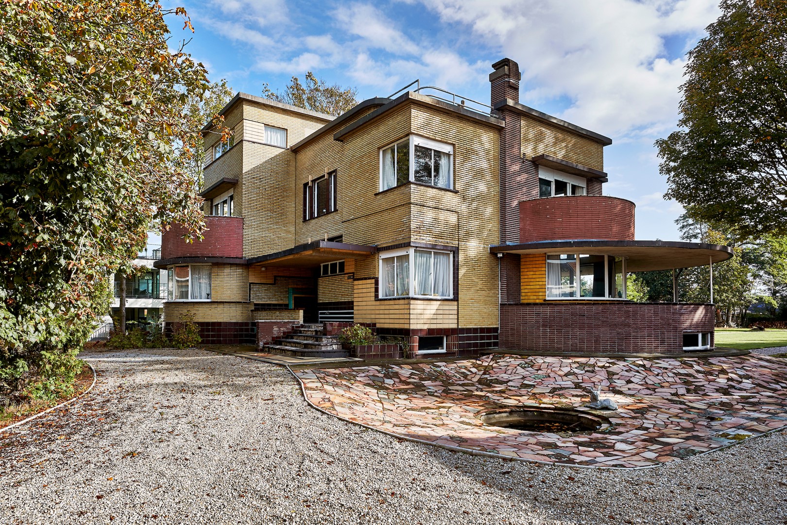 Villa Gaverzicht is een van de mooiste pakketbootvilla’s van West-Vlaanderen.