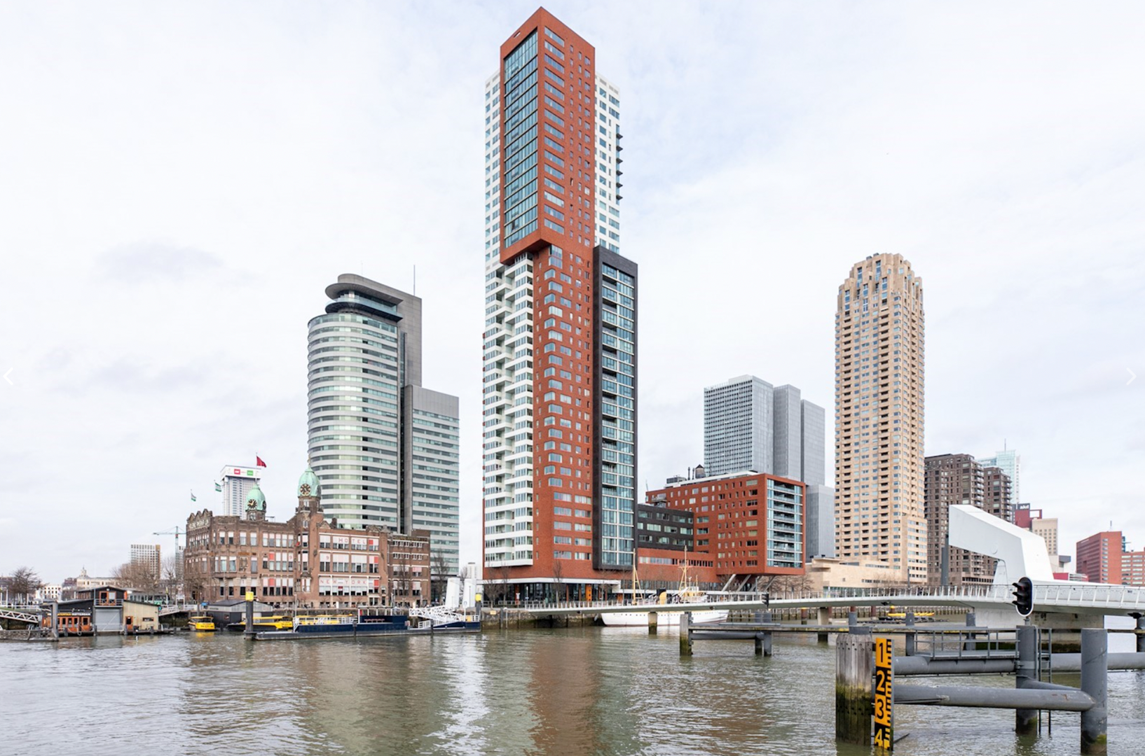 Wonen in een luxueus appartement op de 34ste verdieping in het prijswinnende complex Montevideo