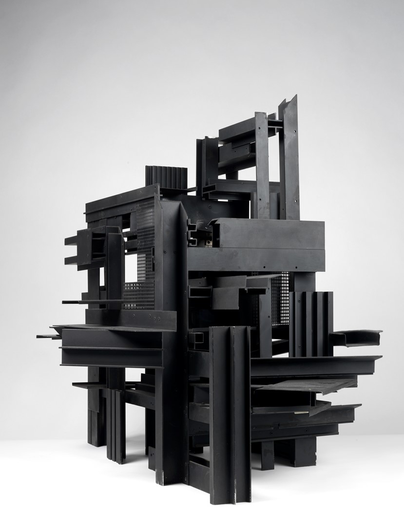 Constant Nieuwenhuys, Groot Labyr, 1960. Fotografie: Tom Haartsen