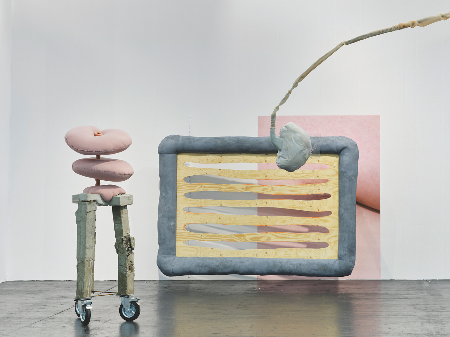 Jens Kothe maakt vervreemdende en toch herkenbare kunst.