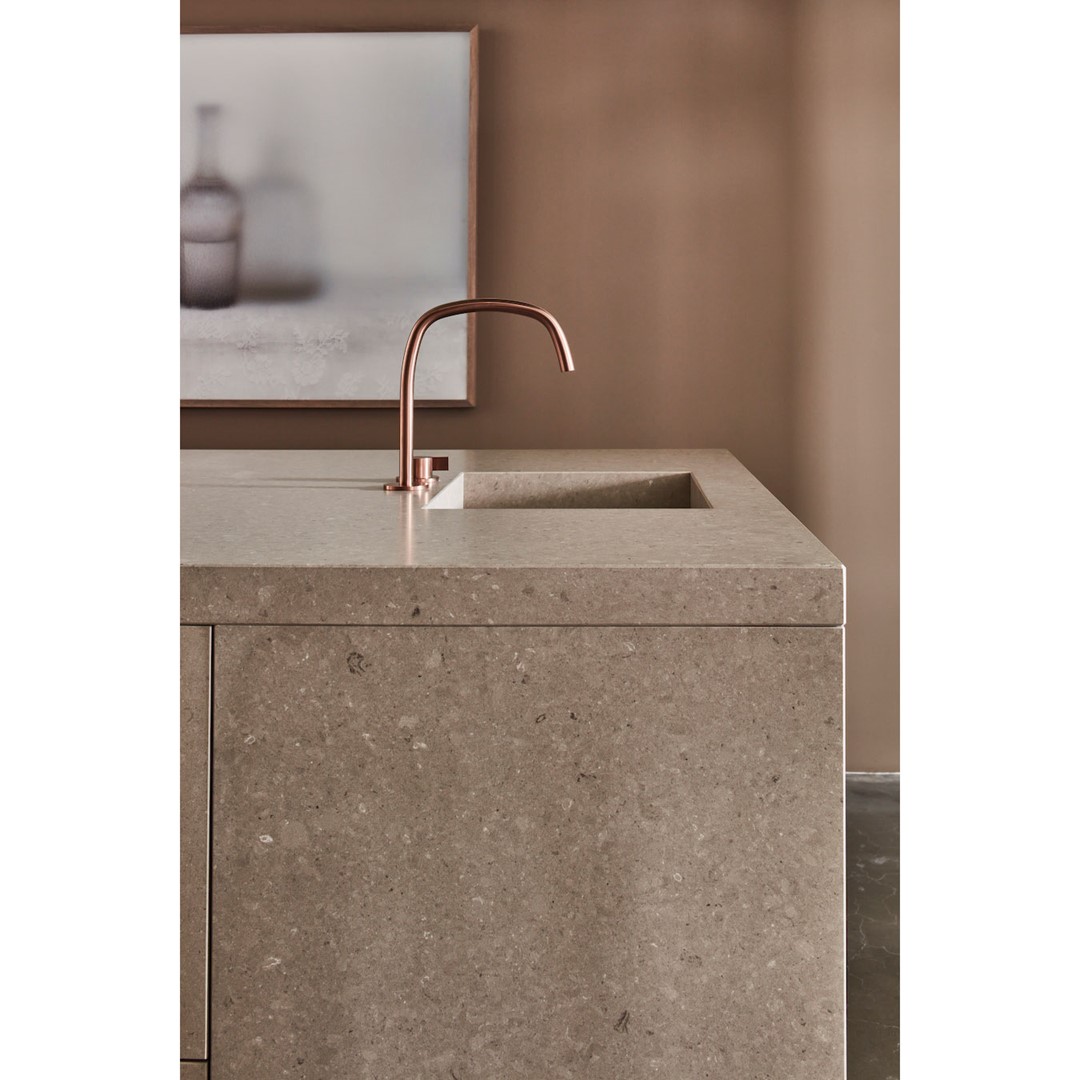 PIET BOON – MULTIFUNCTIONEEL KEUKENEILAND VAN MARMER