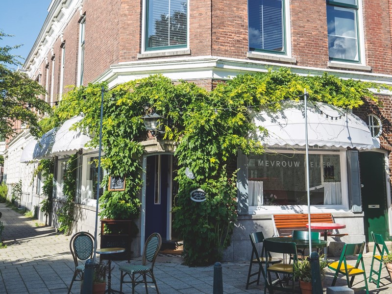 Mevrouw Meijer in Rotterdam.