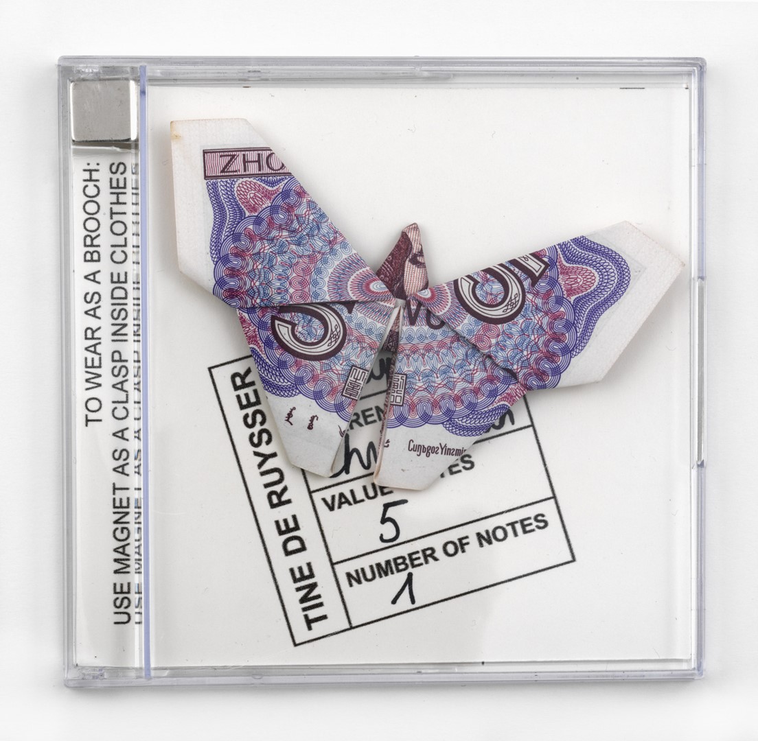 Bhutan Butterfly door Tine de Ruysser.