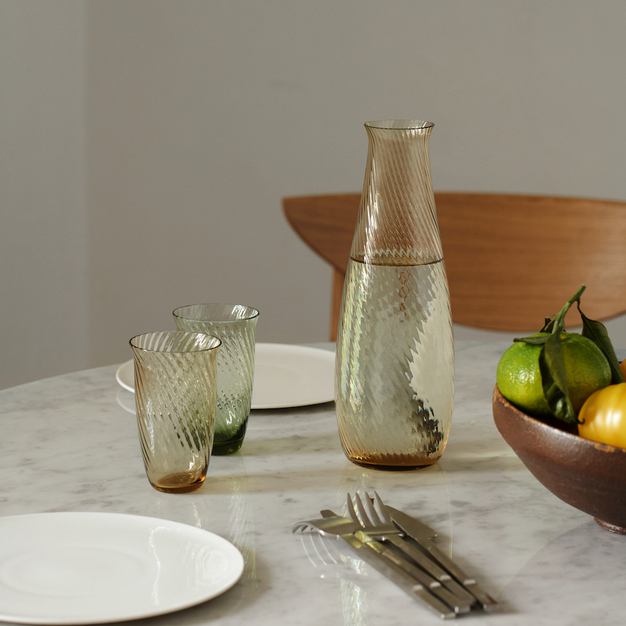 & TRADITION – DRAAIEND KARAF